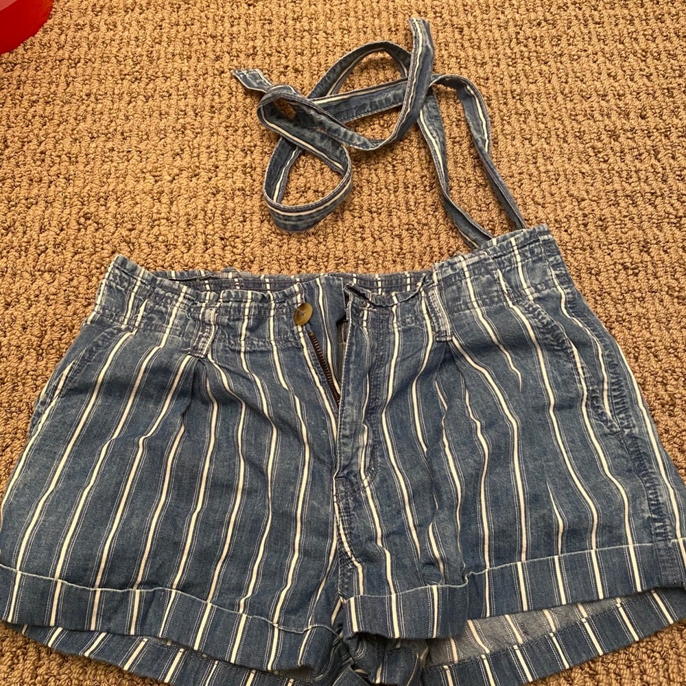american eagle shorts
